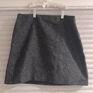 J. Crew 100% wool tweed mini skirt, fully lined, side zip size 6